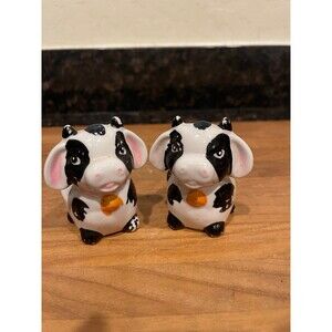 black and white cows salt and pepper shakers